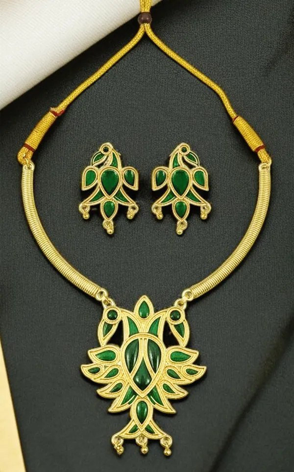 BG_GOLD_Assamese_Traditional_Copper_Based_Green_Meenakari_Henpata_Jewellery_Set