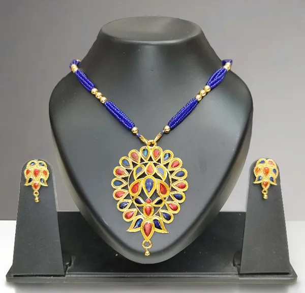 Assamese_Traditional_Gold_Plated_Red_Blue_Minakari_Dugdugi_Tassel_Jewellery_Set_For_Women