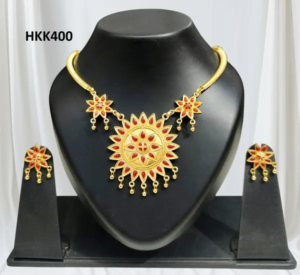 Assamese_Traditional_Copper_Based_Sunflower-Shaped_Red_Jewellery_Set