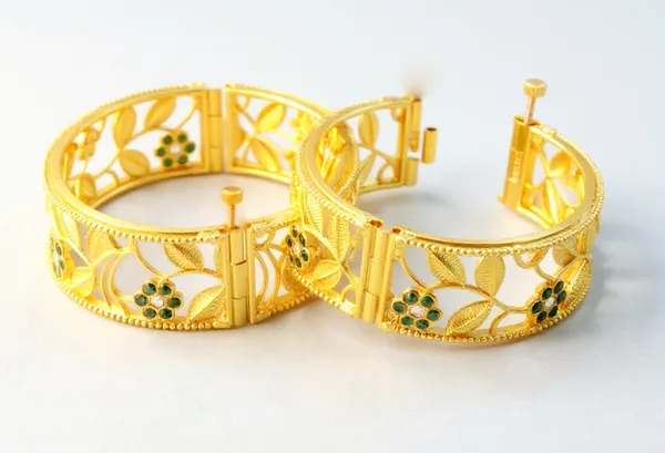 Assamese_Traditional_Copper_Green_Colour_Gold-Plated_Bangle_Set