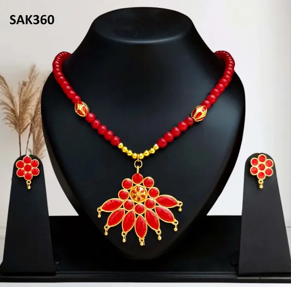 Assamese_Traditional_Copper_Based_Red_Meenakari_Locket_Ball_Moni_Tassel_Jewellery_Set