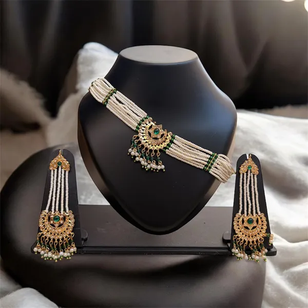 Balaji_Gold_Green_Traditional_Kundan_Pearl_Choker_Necklace_Set_For_Women