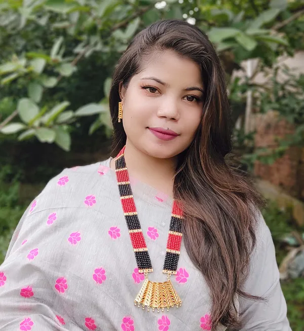Assamese_Traditional_Gold_Plated_Red_Black_Colour_Tassel_Jewellery_Set_For_Women