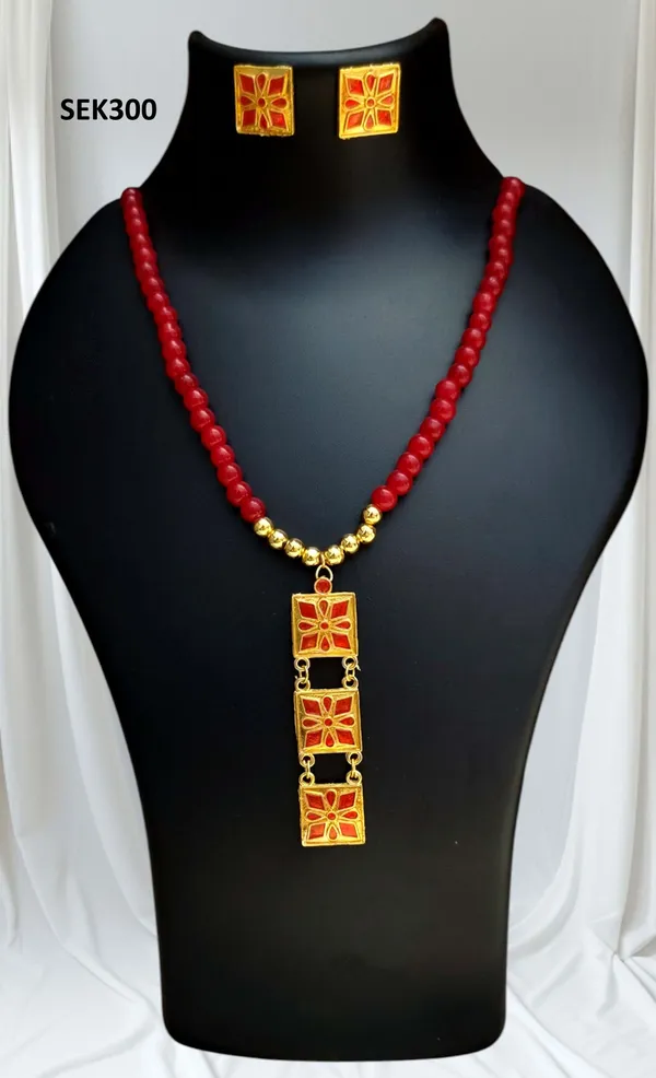 Assamese_Traditional_Red_Square_Jewellery_Set_For_Women_&_Girls