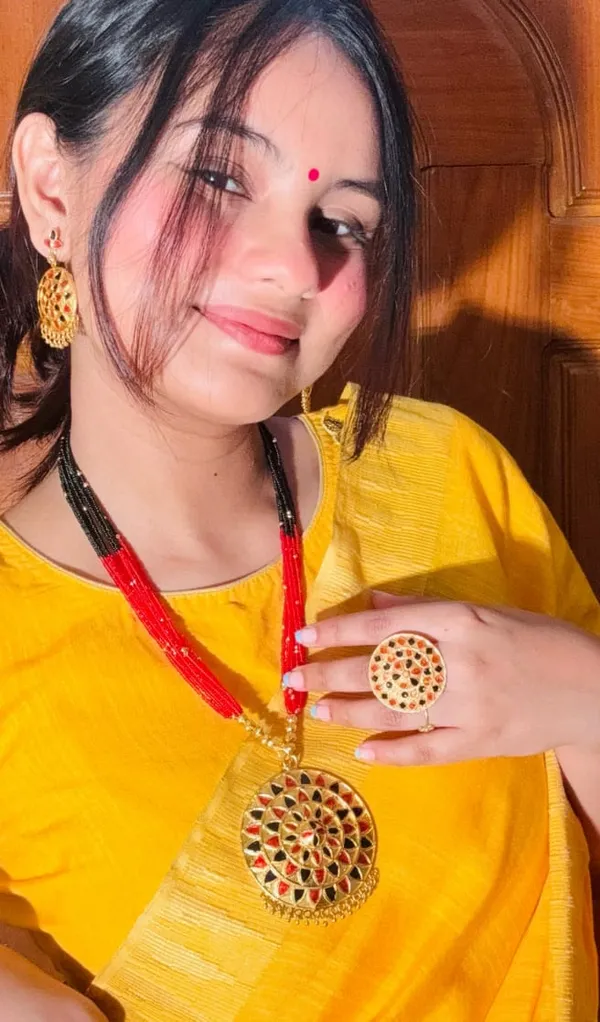 Assamese_Traditional_Copper_Based_Red_Black_Japi_Jewellery_Set