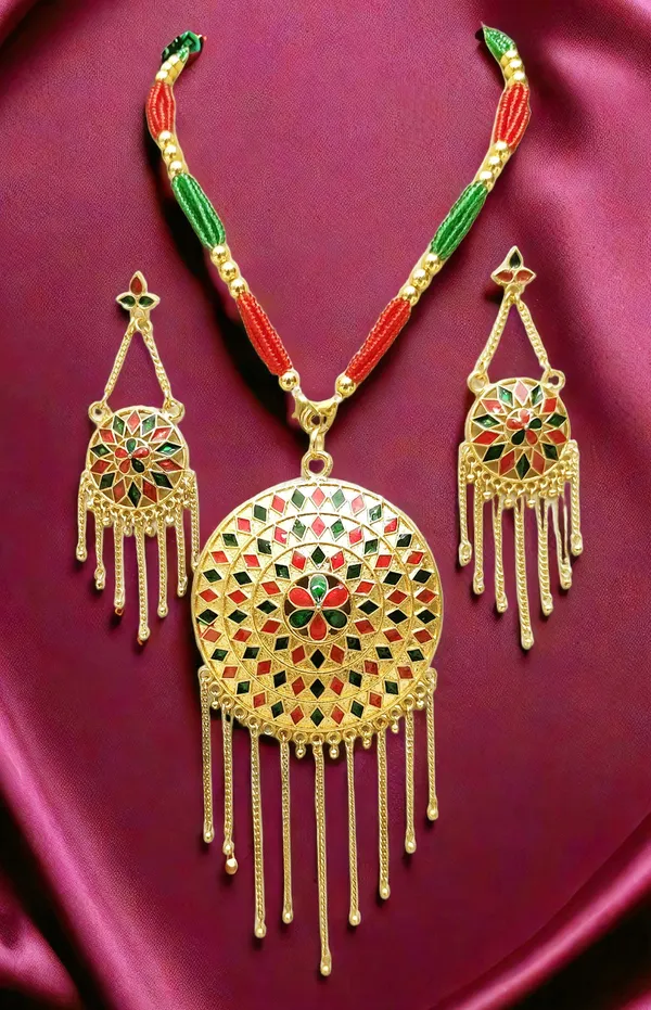 Assamese_Traditional_Red_And_Green_Japi_Jewellery_Set_For_Women