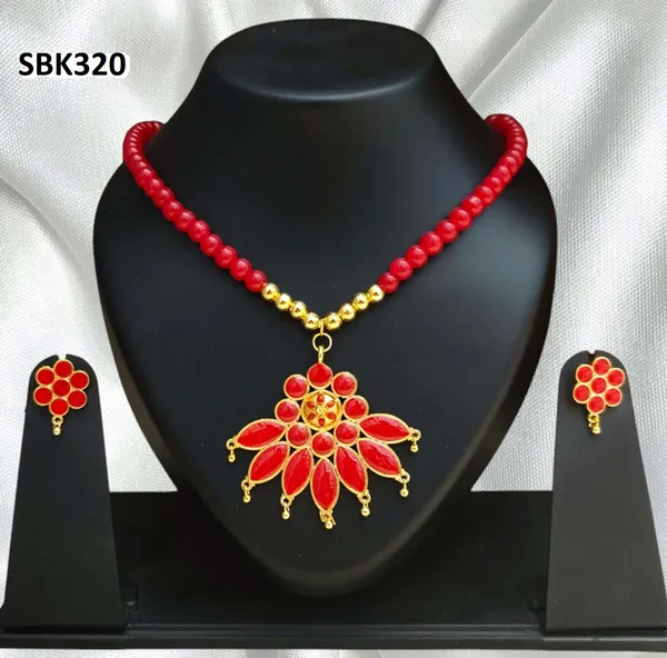 Assamese_Traditional_Copper_Based_Red_Meenakari_Locket_Moni_Tassel_Jewellery_Set