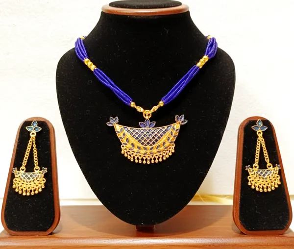 Assamese_Traditional_Gold_Plated_Blue_Colour_Joonbiri_Tassel_Jewellery_Set_For_Girls_&_Women