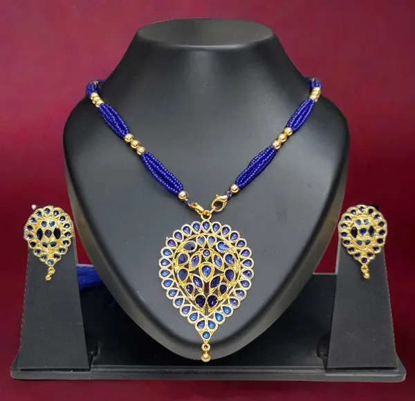 Assamese_Traditional_Gold_Plated_Blue_Dugdugi_Tassel_Jewellery_Set_For_Women_&_Girls