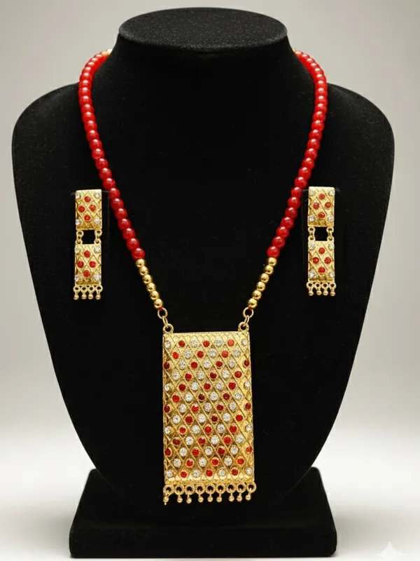 Assamese_Traditional_Red-White_Stone_Biskut_White_Mini_Tassel_Set