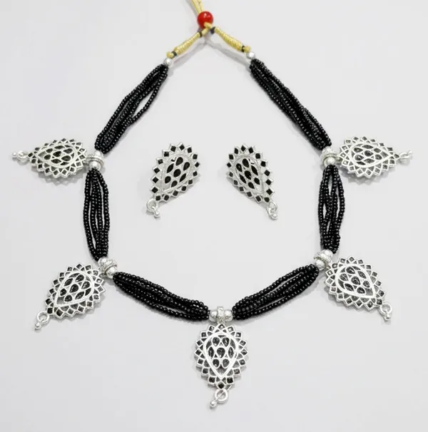 Assamese_Traditional_Silver_Plated_Black_Colour_Golpata_Tassel_Set_For_Women