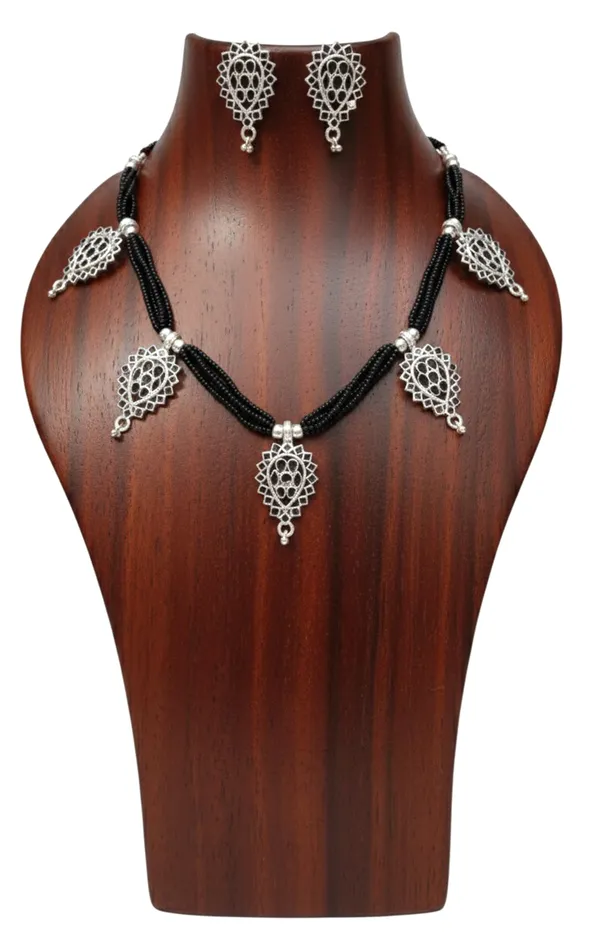 Assamese_Traditional_Silver_Plated_Black_Colour_Golpata_Tassel_Set_For_Women