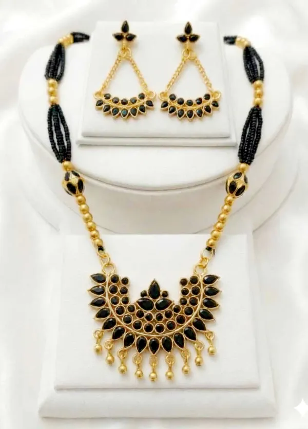 BG_GOLD_Assamese_Traditional_Copper_Based__Black_Junbiri_Monimala_Tassel_Jewellery