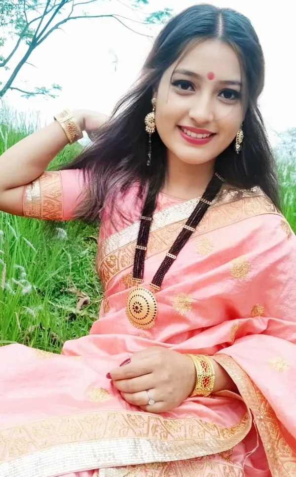 Copper_Based_Assamese_Traditional_Gold_Plated_Black_Meenakari_Japi_Tassel_Jewellery_Set_For_Women_&_Girls