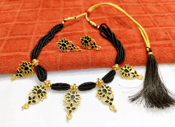 Assamese_Traditional_Gold_Plated_Black_Colour_Tassel_Golpata_Necklace_Set_For_Women
