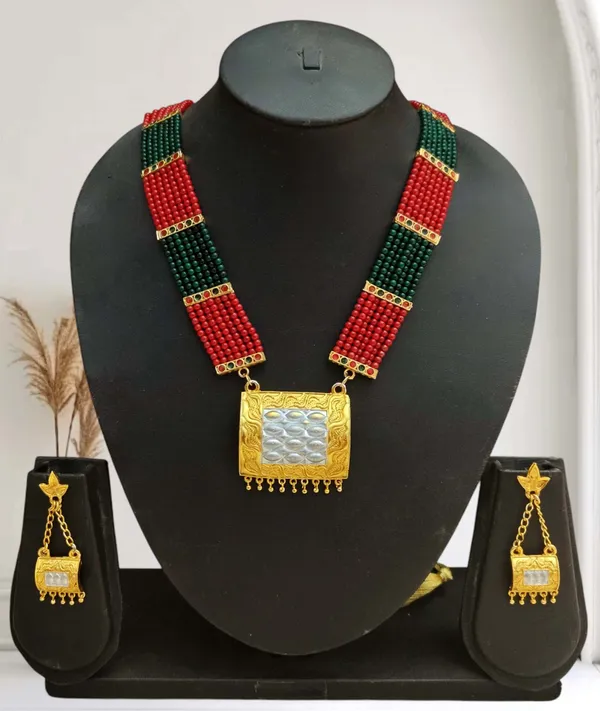 Assamese_Traditional_Gold_Plated_Red_Green_Colour_Tassel_Jewellery_Set_For_Women