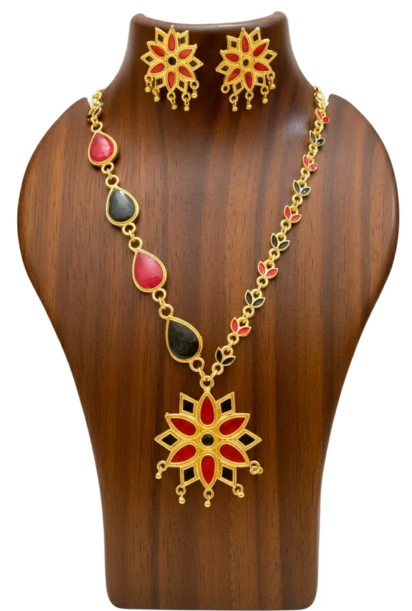 Assamese_Traditional_Gold_Plated_Red_Black_Colour_Chain_Jewellery_Set_For_Women