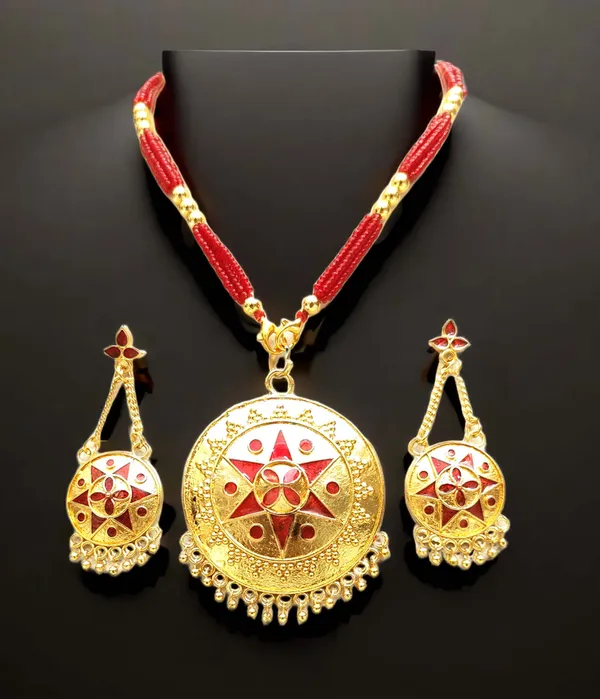 Assamese_Traditional_Gold_Plated_Red_Meenakari_Japi_Tassel_Jewellery_Set_For_Women
