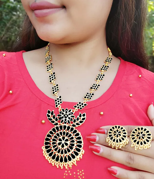 Assamese_Pendant_Necklace