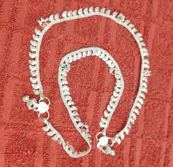 Indian_Traditional_Ethnic_Fashion_Foot_Jewellery_Artificial_Alloy_Anklet