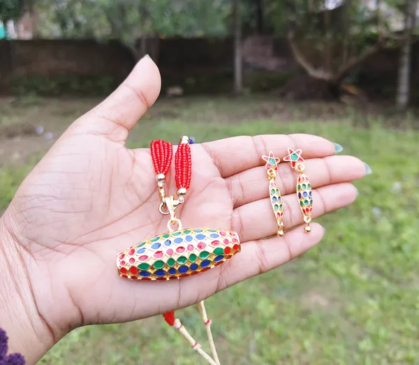 Assamese_Traditional_Gold_Plated_Multi_Colour_Dhoolbiri_Tassel_Jewellery_Set_For_Women_&_Girl