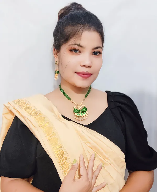 Assamese_Traditional_Gold_Plated_Green_Colour_Loka_Para_Tassel_Jewellery_Set_For_Women