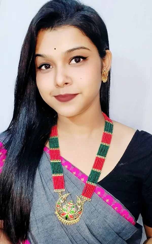 Assamese_Traditional_Gold_Plated_Red_Green_Colour_Joonbiri_Tassel_Bridal_Set_For_Women