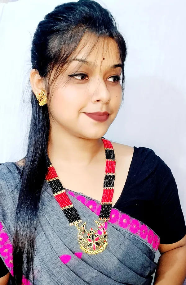 Assamese_Traditional_Gold_Plated_Red_Black_Colour_Joonbiri_Tassel_Bridal_Set_For_Women_&_Girls