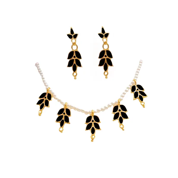 Assamese_Traditional_Gold_Plated_Black_Colour_Golpatta_Choker_Necklace_With_White_Pearl_For_Women_&_Girl
