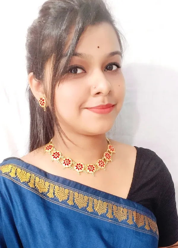 Assamese_Traditional_Red_Colour_Japi-Golpota_Jewellery_Set_For_Women
