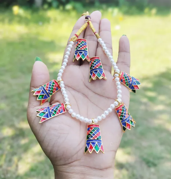 Assamese_Traditional_Gold_Plated_Multicolor_Golpata_Choker_Necklace_Set_For_Girls_&_Women