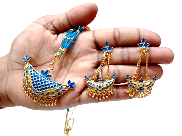 Assamese_Traditional_Gold_Plated_Blue_Colour_Junbiri_Tassel_Jewellery_Set_For_Women_&_Girls