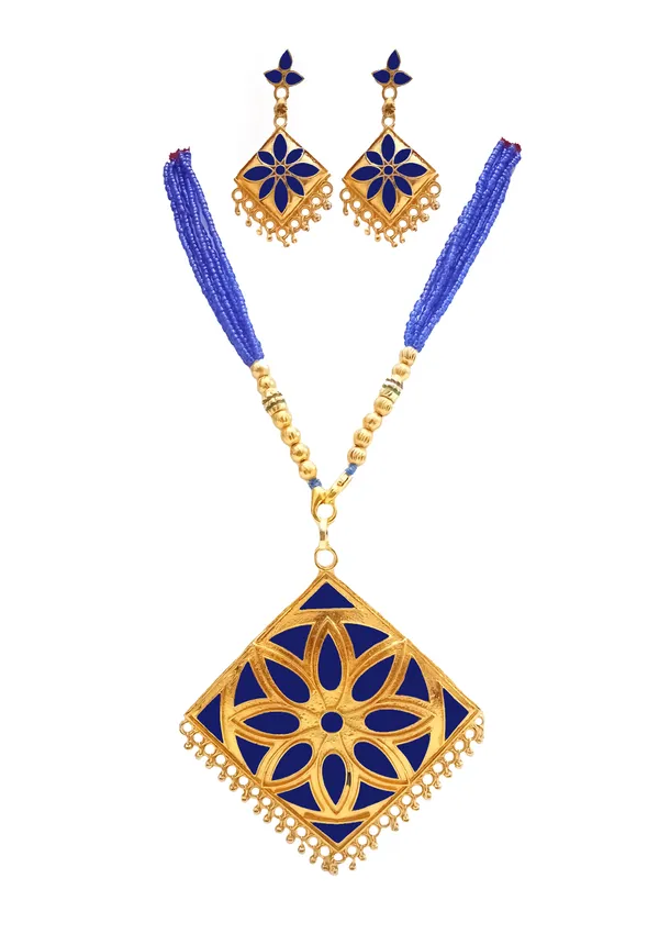 Assamese_Traditional_Gold_Plated_Blue_Colour_Tassel_Jewellery_Set_For_Women_&_Girl
