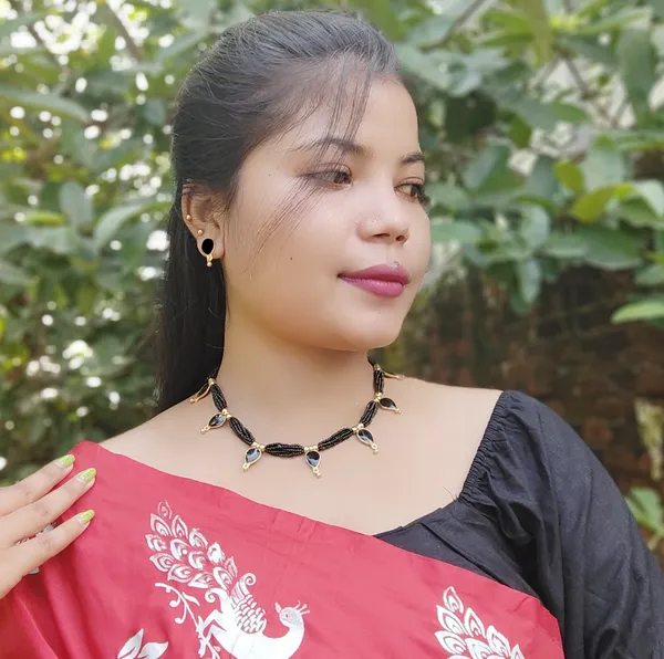 Assamese_Traditional_Gold_Plated_Black_Mina_Golpata_Necklace_Set_For_Women_&_Girl