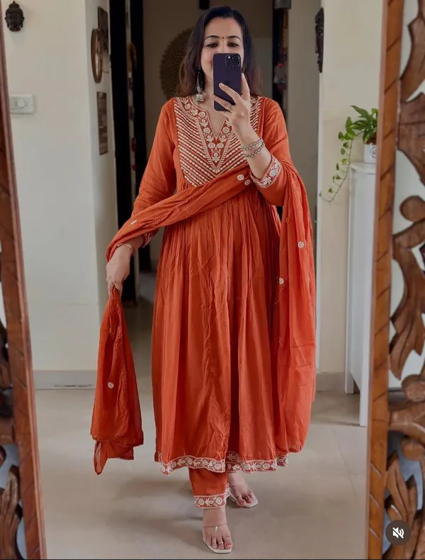 Pure_Mul_cotton_lining_embroidered_Anarkali_suit_set