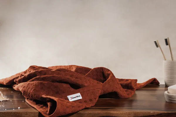 Yaanthiv's_Exoluxury_Waffle_Textured_Bath_Towels,_Pack_of_1,_Khaki