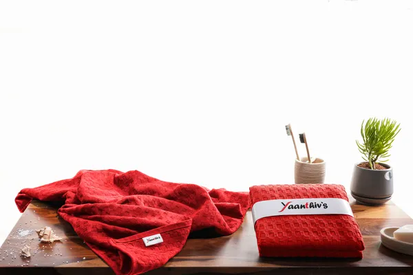 Yaanthiv's_Exoluxury_Waffle_Textured_Bath_Towels,_Pack_of_1,_Red