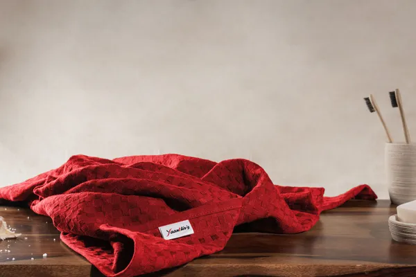 Yaanthiv's_Exoluxury_Waffle_Textured_Bath_Towels,_Pack_of_1,_Red