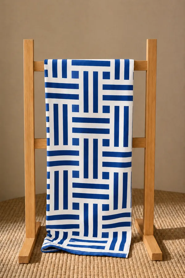 Yaanthiv's_Premium_Printed_Cotton_Bath_Towels_-_EcoLuxury_Range_of_Towels,_300_GSM,_78_CM_X_154_CM,_Washable_and_Quick_Dry_Towels,_Light_Weight,_Fast_Absorbing,_Rich_Elegant_Design_(Pack_of_1)