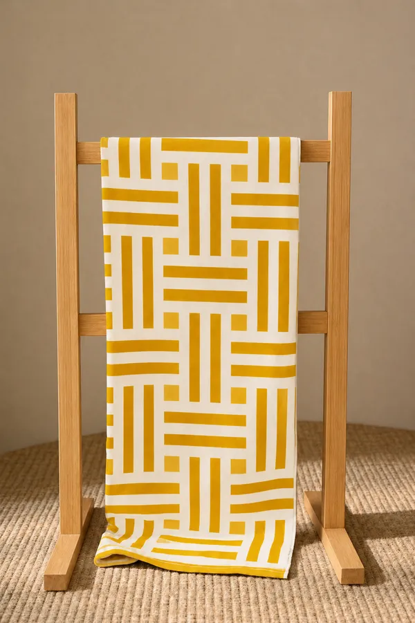 Yaanthiv's_Premium_Printed_Cotton_Bath_Towels_-_EcoLuxury_Range_of_Towels,_300_GSM,_78_CM_X_154_CM,_Washable_and_Quick_Dry_Towels,_Light_Weight,_Fast_Absorbing,_Rich_Elegant_Design_(Pack_of_1)