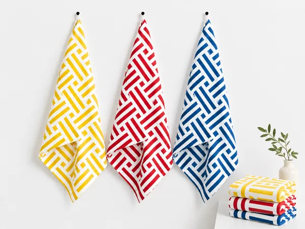 Yaanthiv's_Premium_Printed_Cotton_Bath_Towels_-_EcoLuxury_Range_of_Towels,_300_GSM,_78_CM_X_154_CM,_Washable_and_Quick_Dry_Towels,_Light_Weight,_Fast_Absorbing,_Rich_Elegant_Design_(Pack_of_3)