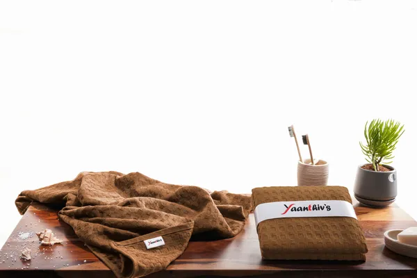 Yaanthiv's_Exoluxury_Waffle_Textured_Bath_Towels,_Pack_of_1,_Wodden_Brown