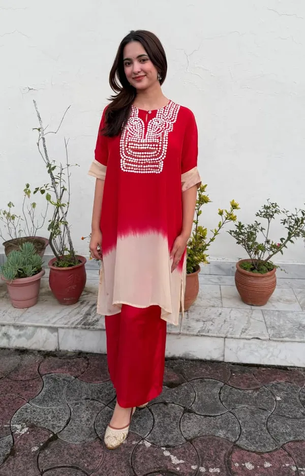 Crimson_Charm_Kurta_Set