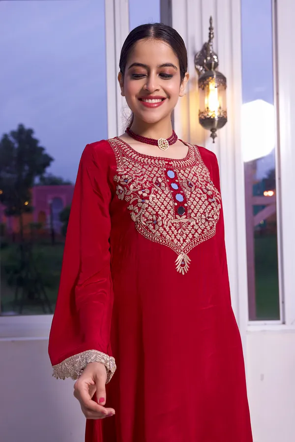 Elegant_Red_Embroidered_Asymmetrical_Kurta_Set