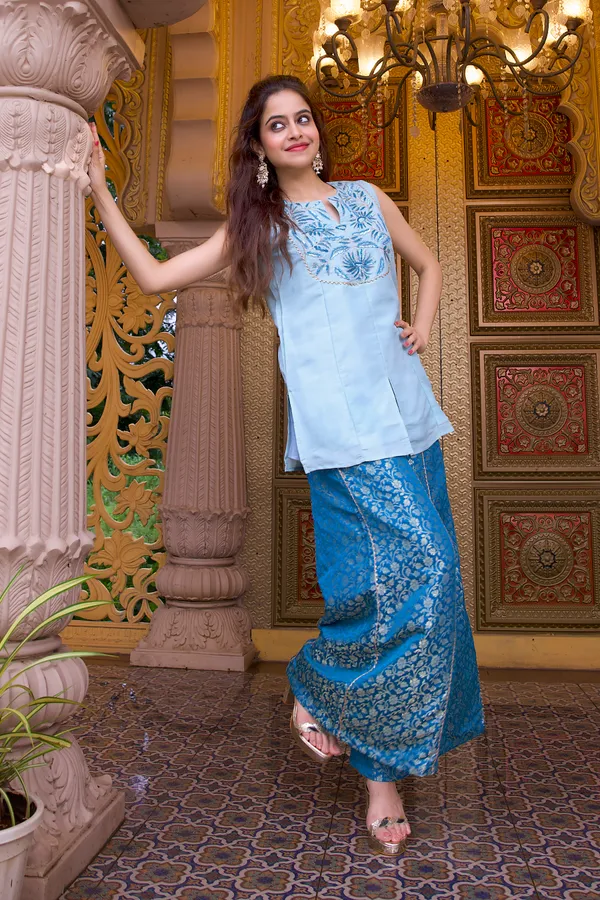 Embroidered_Kurti_with_Brocade_Palazzo Set.
