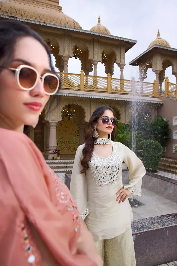 Ethereal_Ivory_Mirror_Palazzo_Set