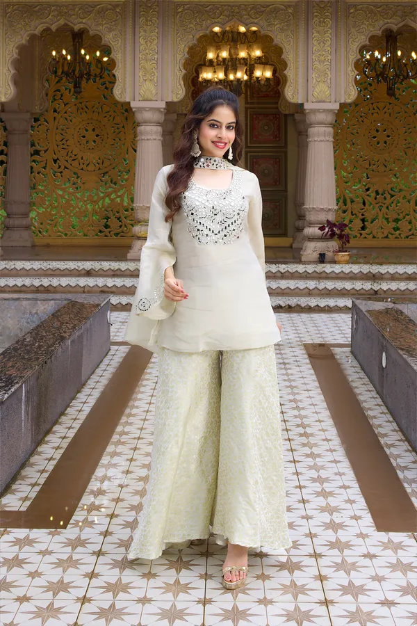 Ethereal_Ivory_Mirror_Palazzo_Set