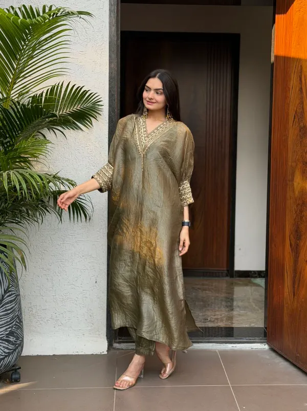 Glazed_Olive_Crush_Silk_Set.