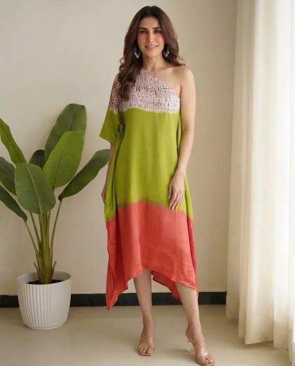 Coral_Vista_Off-shoulder_Kaftan_