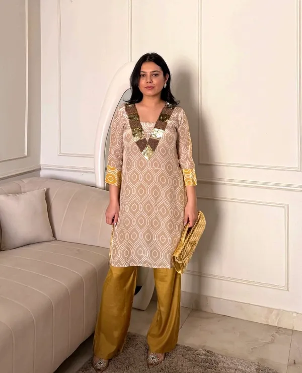 Ivory_Gold_Ethnic_Set